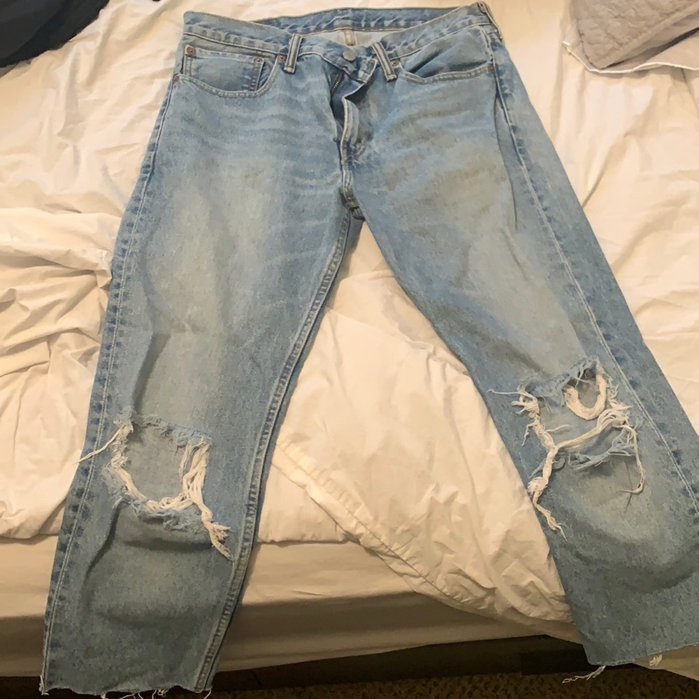 Levi’s distressed short jeans